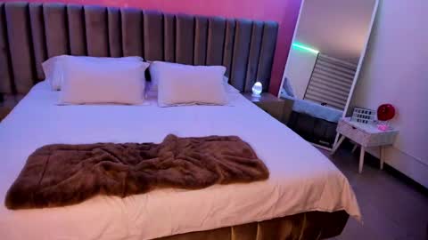 Eva Gomez online show from 02.07.25