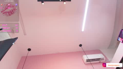 Eva Grace  online show from 03.06.25