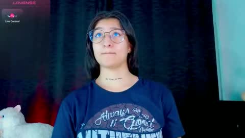 Evah Lee online show from 12.23.25