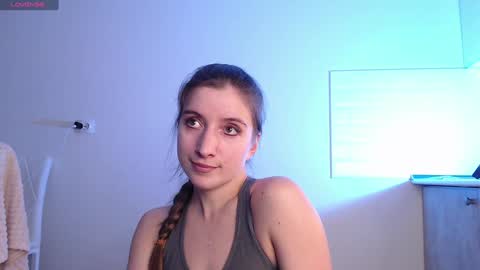 Snapshot of evahailey_ chatting on 01.31.25 Eva online show from 01.31.25