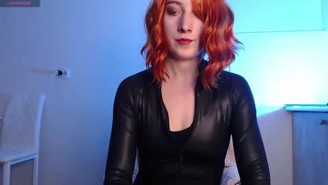 Snapshot of evahailey_ chatting on 02.25.25 Eva online show from 02.25.25