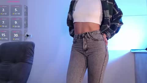Snapshot of evahailey_ chatting on 09.16.25 Eva online show from 09.16.25