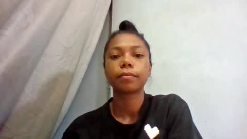 Snapshot of evahaldy chatting on 05.25.26 evahaldy online show from 05.25.26
