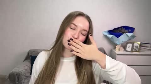 Snapshot of evajuly chatting on 11.24.25 Eva online show from 11.24.25