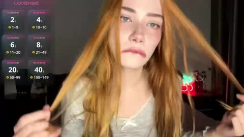 Snapshot of evakettystar chatting on 04.12.26 evakettystar online show from 04.12.26