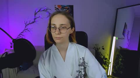 evalora online show from 10.18.25