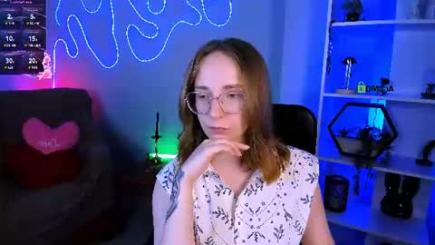 Snapshot of evalora_vei chatting on 06.29.26 evalora online show from 06.29.26