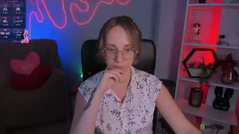 Snapshot of evalora_vei chatting on 07.18.26 evalora online show from 07.18.26