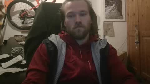 Snapshot of evalsmac chatting on 02.26.26 Han online show from 02.26.26