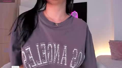 Snapshot of evaluna14 chatting on 02.26.26 Eva online show from 02.26.26