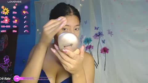 Snapshot of evaluna_horny_ chatting on 01.25.25 evaluna horny  online show from 01.25.25