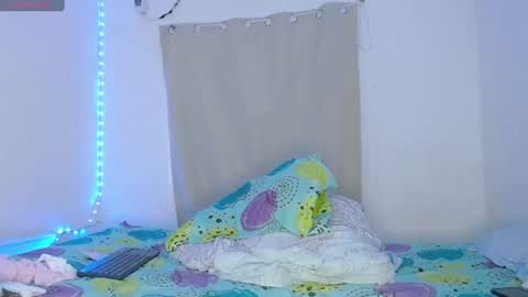 Snapshot of evaluna_horny_ chatting on 07.21.26 evaluna horny online show from 07.21.26