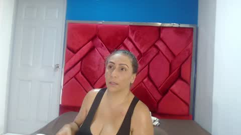 Eva Mills online show from 02.01.25