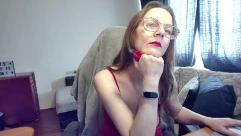 Snapshot of evamoon1 chatting on 04.25.26 Eva Moon online show from 04.25.26