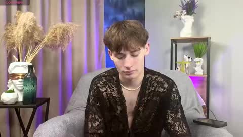 Snapshot of evan__joy chatting on 02.16.26 Evan online show from 02.16.26