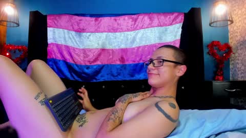 Snapshot of evan_smitt chatting on 12.22.24 Evan Smitt online show from 12.22.24