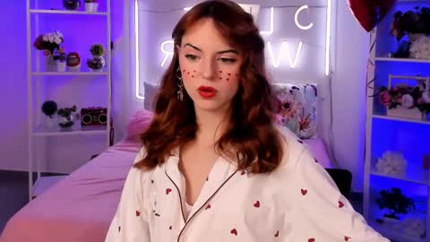 Eva  online show from 02.13.25