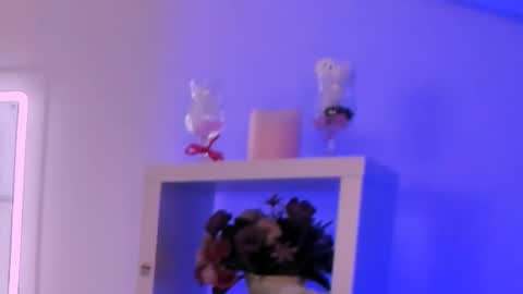 Eva  online show from 02.14.25