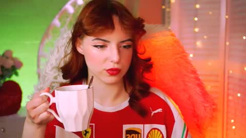 Eva  online show from 02.16.25