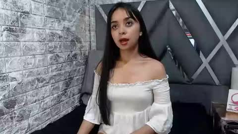 Snapshot of evangelinex69 chatting on 02.24.25 Eva online show from 02.24.25