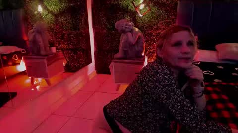 Snapshot of evangelyne_rose chatting on 02.21.26 Evangelyne online show from 02.21.26
