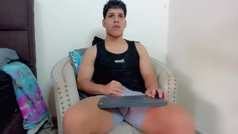 Snapshot of evansfenty chatting on 06.27.26 evansfenty online show from 06.27.26