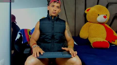 Snapshot of evansstorm01 chatting on 03.03.25 online show from 03.03.25
