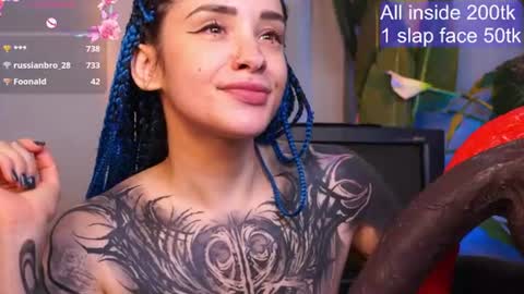 Snapshot of evarabbit chatting on 06.25.26 Eva online show from 06.25.26