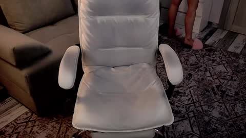 EvaRelusionJ online show from 01.15.25