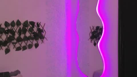 Snapshot of evaritz__ chatting on 02.26.26 EVARITZ online show from 02.26.26