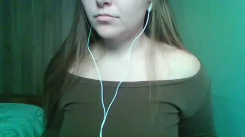 Snapshot of evasapples2026 chatting on 05.14.26 evasapples2026 online show from 05.14.26