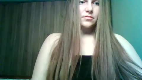 Snapshot of evasapples2026 chatting on 05.24.26 evasapples2026 online show from 05.24.26
