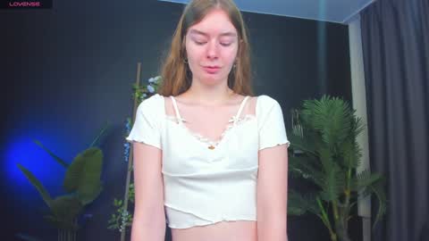 Snapshot of evaselin chatting on 12.02.24 Eva online show from 12.02.24