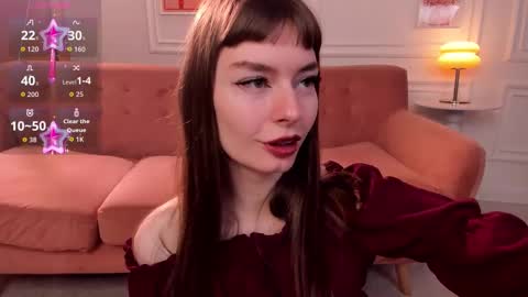 Snapshot of evaselin chatting on 09.10.25 Eva online show from 09.10.25