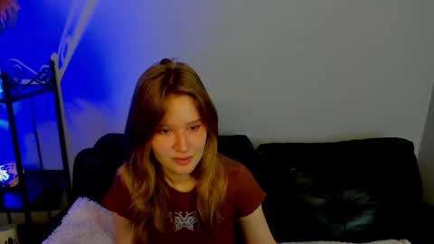 Snapshot of evastevs chatting on 12.13.24 Eva online show from 12.13.24