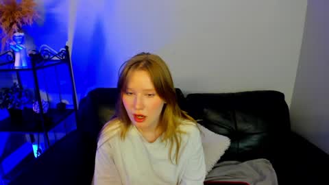 Snapshot of evastevs chatting on 12.26.24 Eva online show from 12.26.24