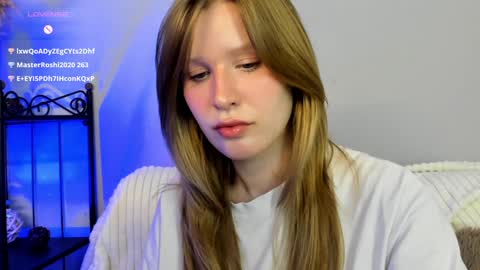 Snapshot of evastevs chatting on 01.11.25 Eva online show from 01.11.25
