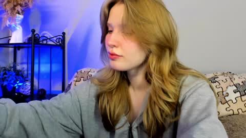 Snapshot of evastevs chatting on 01.15.25 Eva online show from 01.15.25