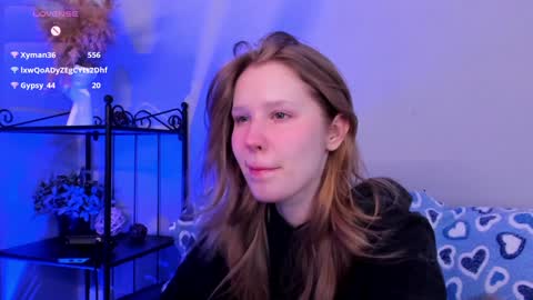 Snapshot of evastevs chatting on 01.25.25 Eva online show from 01.25.25