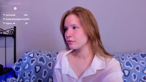 Snapshot of evastevs chatting on 01.25.25 Eva online show from 01.25.25