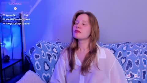 Snapshot of evastevs chatting on 01.27.25 Eva online show from 01.27.25
