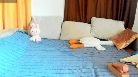 Snapshot of evasunshine18 chatting on 02.27.26 Eva online show from 02.27.26