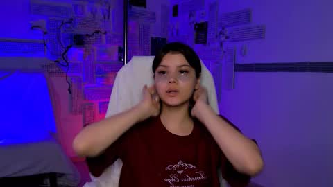 Snapshot of evathopson chatting on 02.15.26 Eva next stream - - 1600 UTC2000 online show from 02.15.26