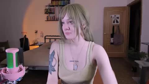 Snapshot of evathority chatting on 03.07.26 online show from 03.07.26