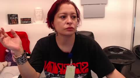 Snapshot of evatwiss chatting on 05.13.26 Eva Twiss online show from 05.13.26