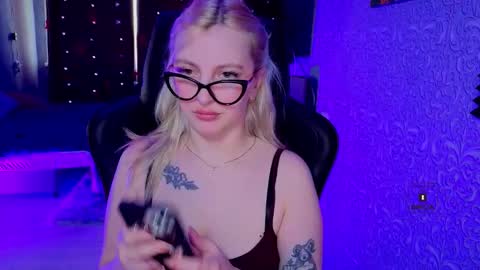 evavibe online show from 03.25.26