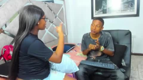 Eva And Emmanuel online show from 03.02.26