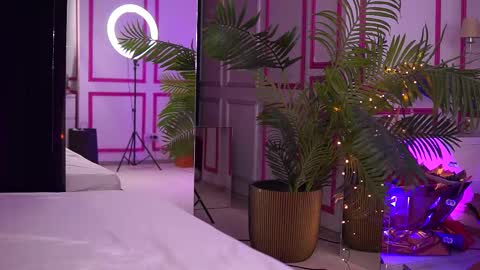 Eva online show from 02.28.25