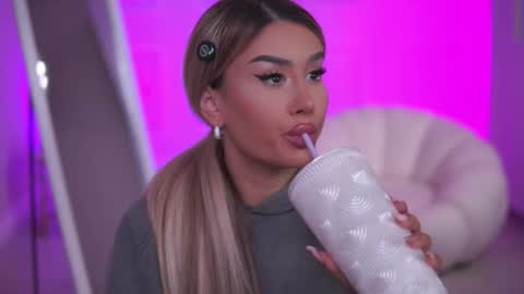 Eva online show from 11.10.25