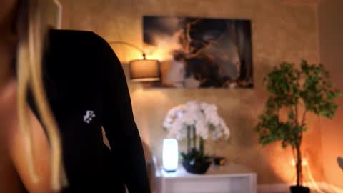 Eva online show from 03.10.26